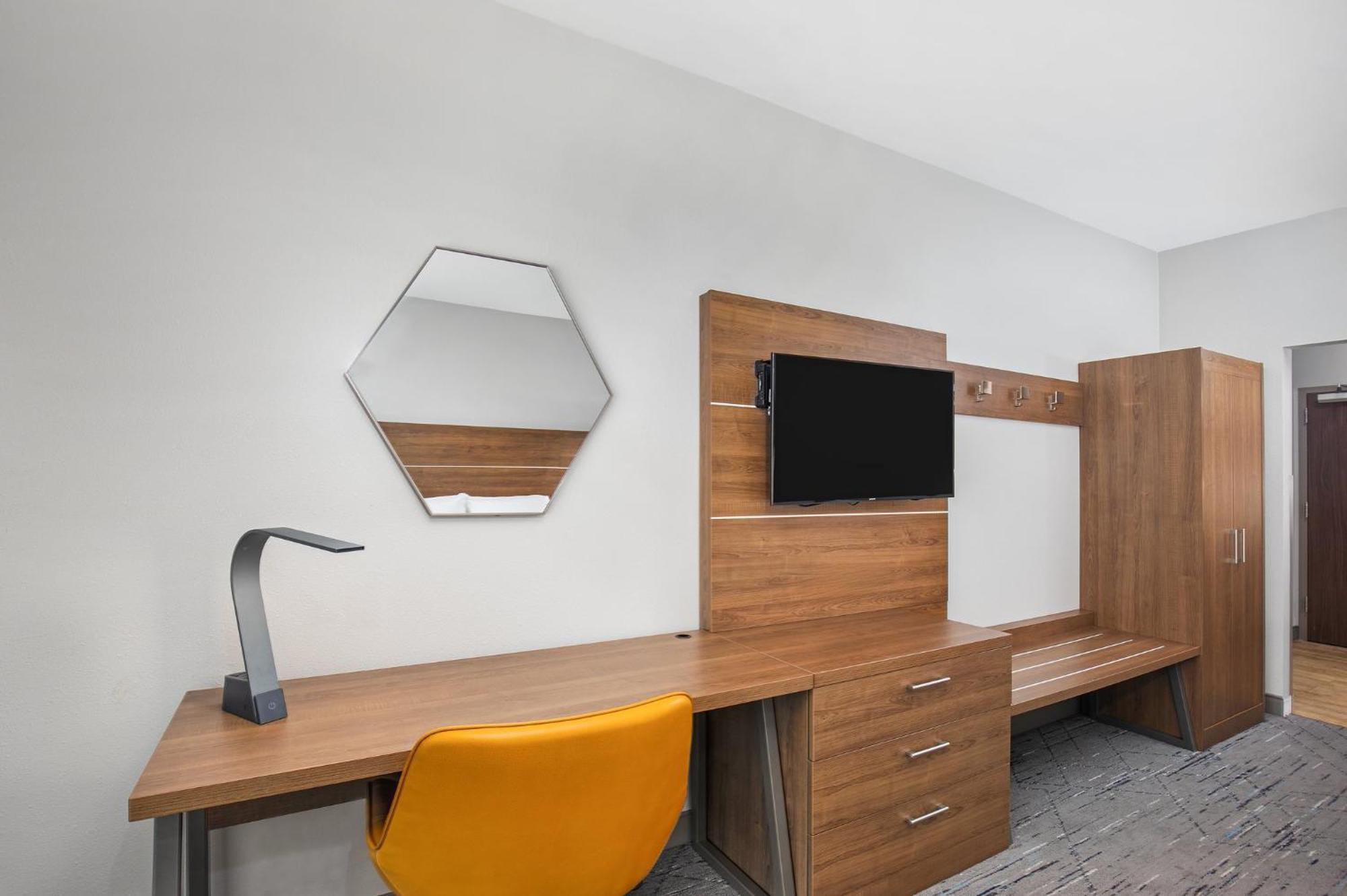 Holiday Inn Express & Suites - Carrollton West By Ihg Екстериор снимка